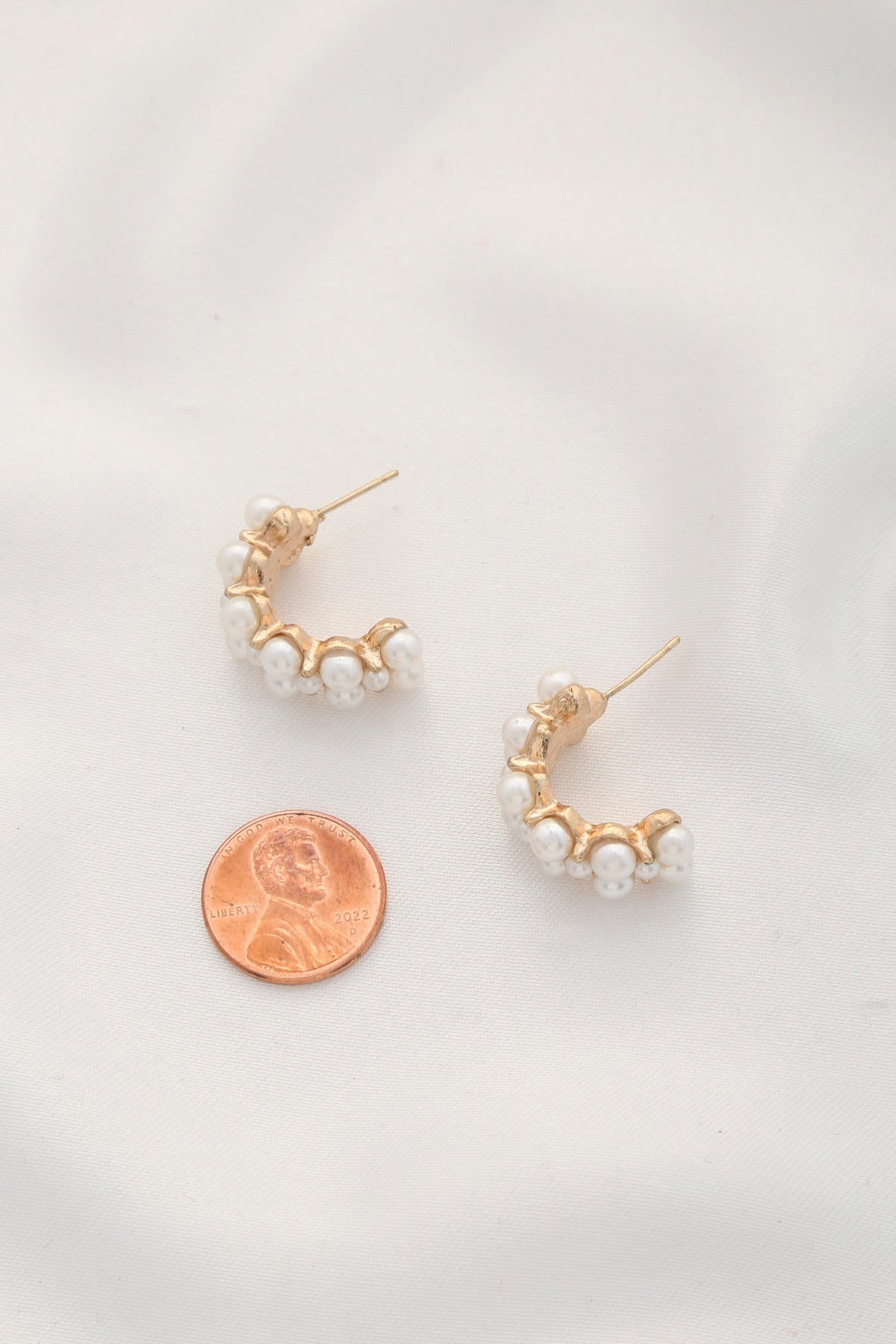 Pearl Bead Open Circle Earring